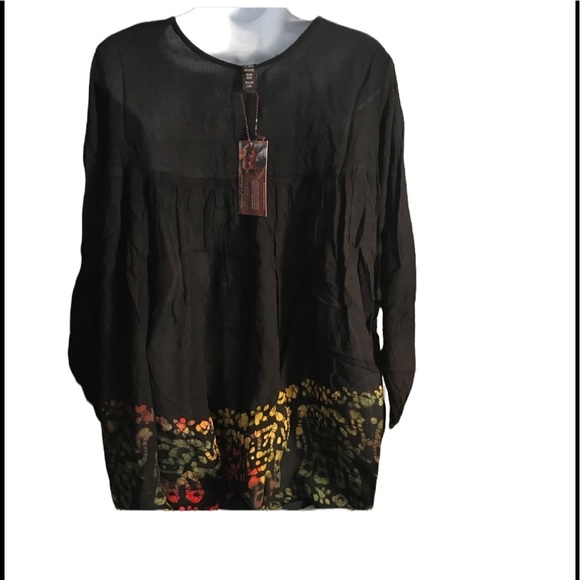 NWT.  BLOUSE by Sacred Threads.    218882.  BL/RD 1. - Picture 4 of 4